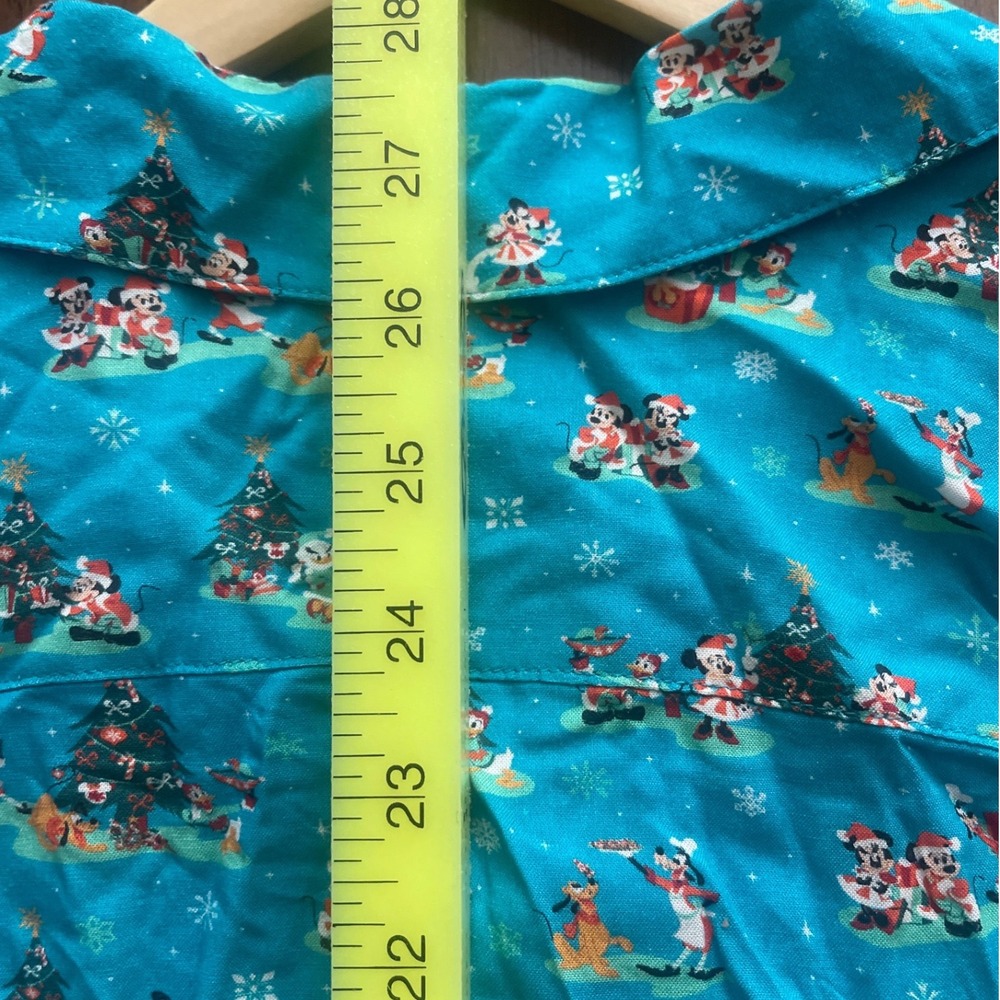 Disney Parks Mickey Mouse Christmas Holiday Teal Button Front Shirt Mens M - Picture 5 of 5